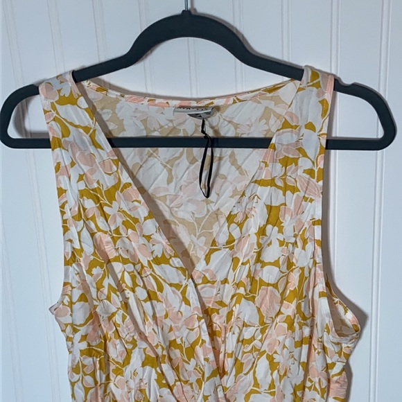 AVA VIV Floral Print Sleeveless V-Neck Wrap Dress - Picture 4 of 5